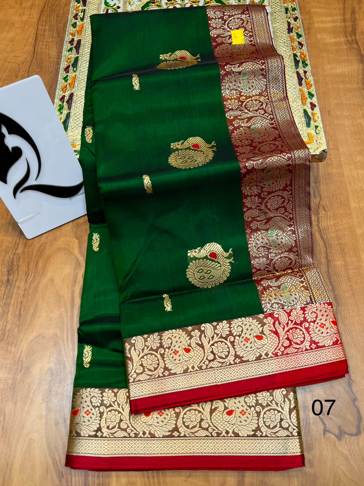 Bottle Green Color Peshwai Paithani Silk Saree -Anantaa Collection YF3 –  YellowFashion.in